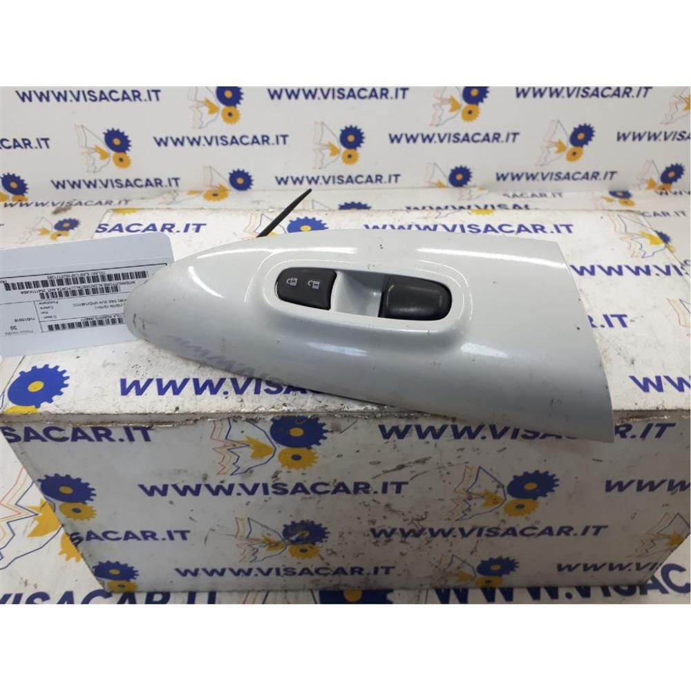 Pulsantiera Anteriore Dx Usato Dal 2010 Al 2018 Nissan Juke «I» (2010)