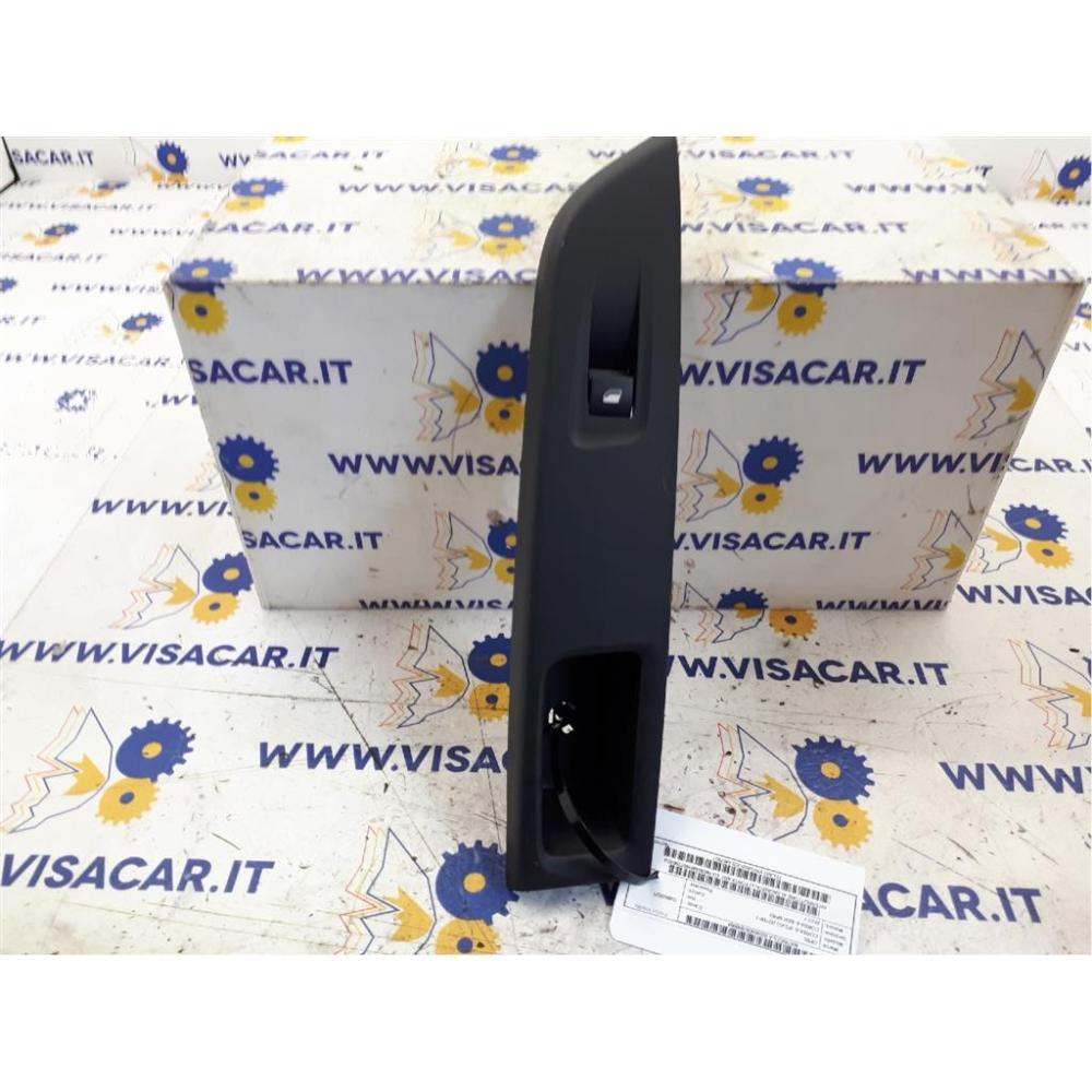 Pulsantiera Anteriore Dx Usato Dal 2019 Opel Corsa «F» (2019)