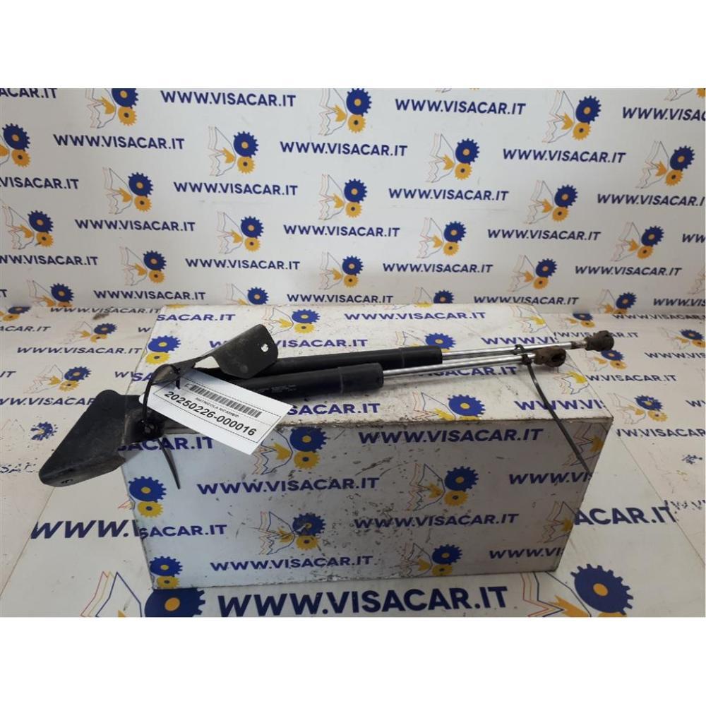 Pistoncini Ammortizzatore Portello Posteriore Usato Dal 2013 Al 2016 Peugeot 2008 «I» (2013)