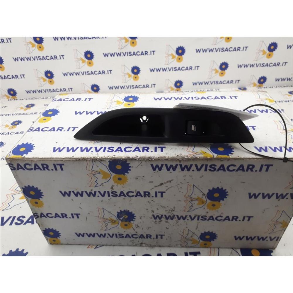 Pulsantiera Posteriore Dx Usato Dal 2019 Peugeot 208 «Ii» (2019)