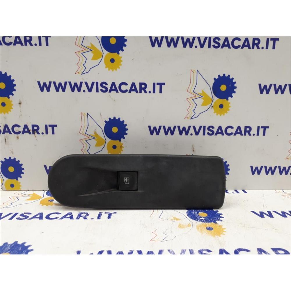 Pulsantiera Anteriore Dx Usato Dal 2013 Al 2017 Renault Captur «I» (2013)