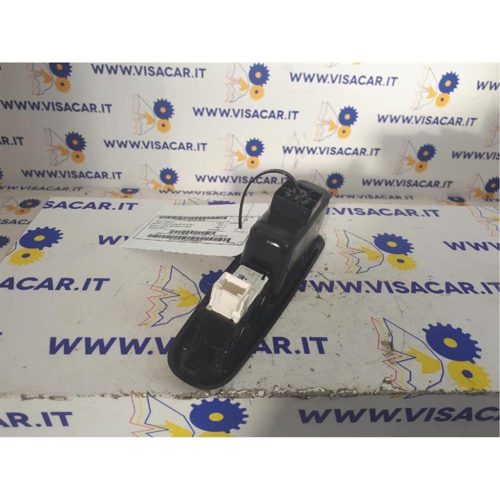 Pulsantiera Posteriore Dx Usato Dal 2012 Al 2016 Renault Clio «Iv» (2013)