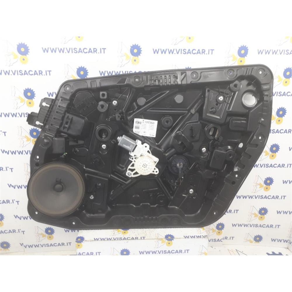 Alzacristallo Porta Anteriore Destro Usato Dal 2018 Mercedes Classe A «W177» (2018)